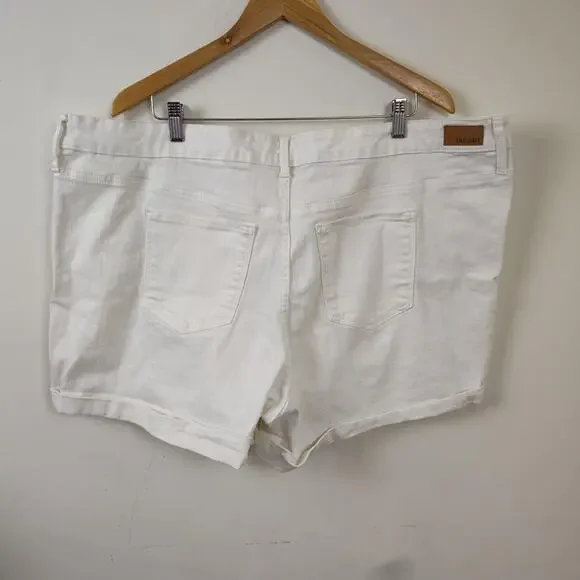 True Craft Skimmer Shorts Womens 24W White Denim Mid Rise Cuffed Stretch Plus - Picture 5 of 16